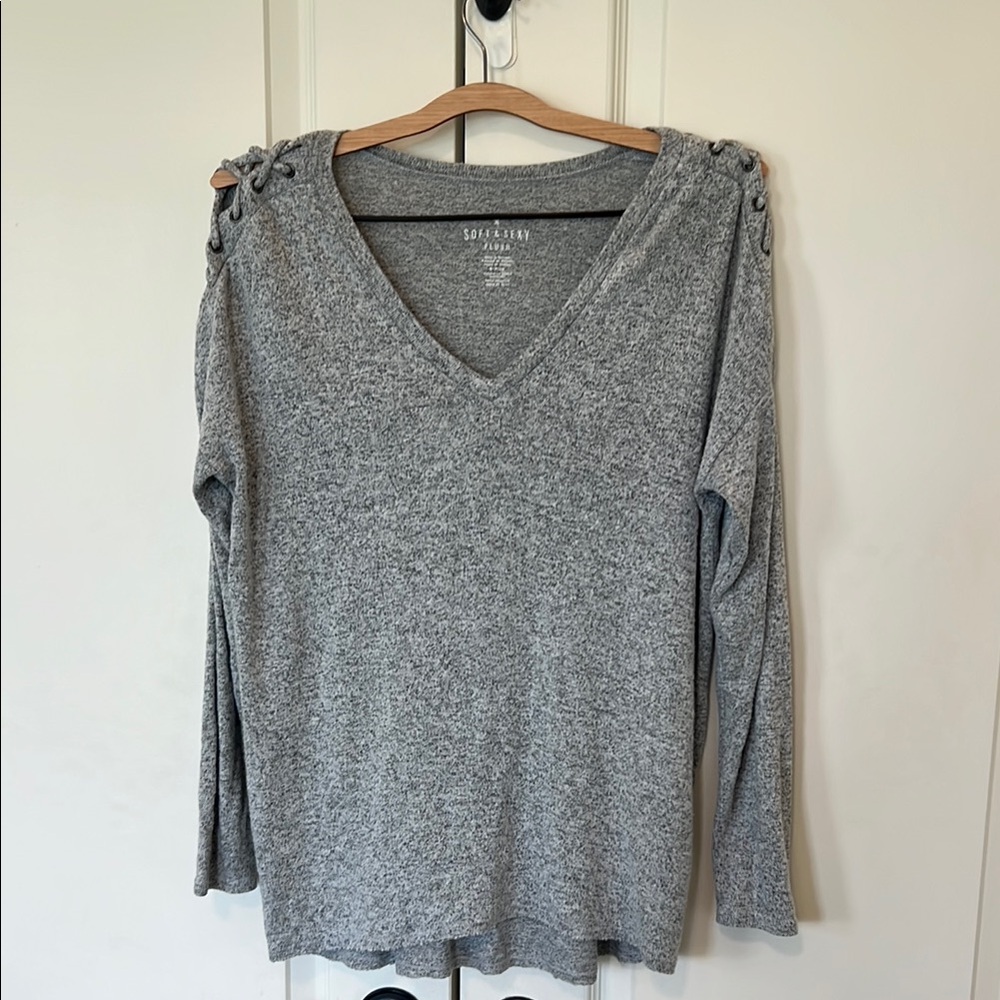 Gray Long Sleeve Relaxed Sweater